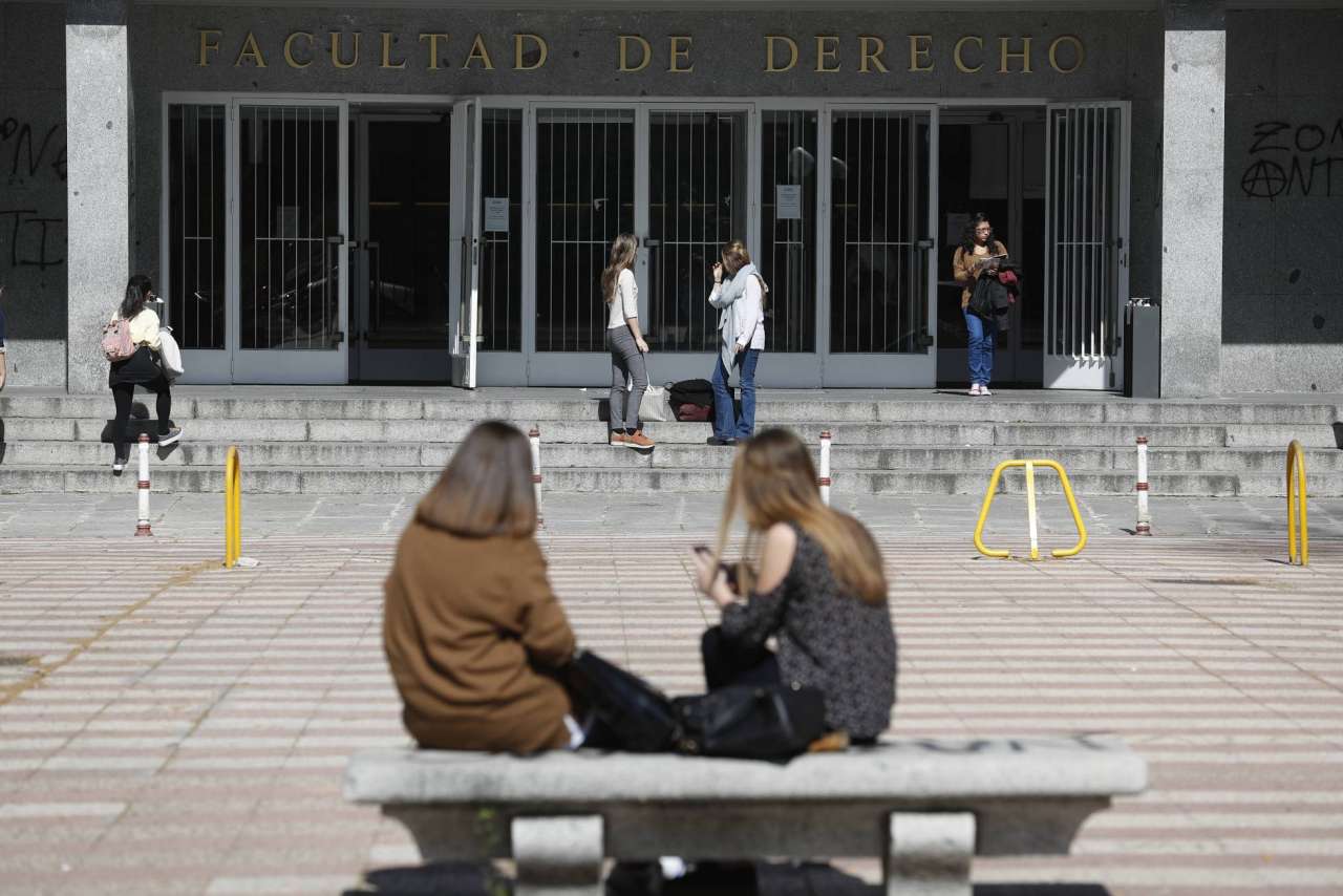 Bienvenidos al curso 2025-26: consulta el inicio de clases por titulaciones 