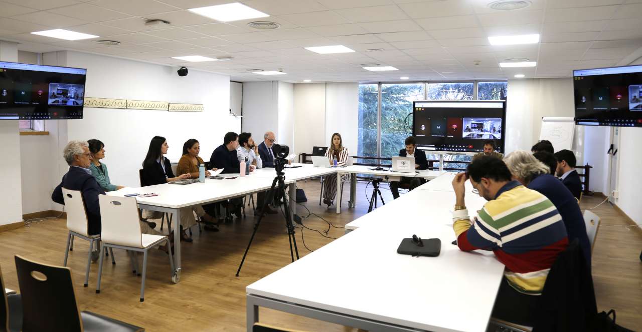 XXX Seminario de Jóvenes Investigadores: Albert Venn Dicey (1835–1922): un objeto poliédrico (29 octubre, Aula Polivalente II)