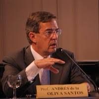 Fallecimiento del Profesor D. Andrés de la Oliva Santos